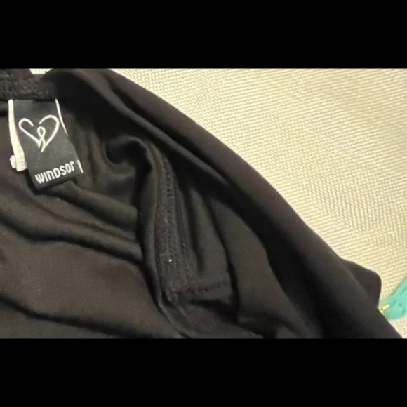 Windsor Black L one piece swimming suit - Picture 7 of 7